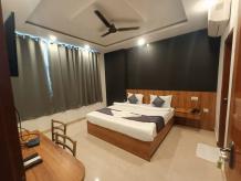 Hotel Tariff In Gomti Nagar