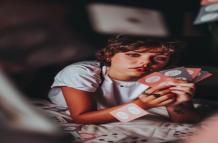 The 8 Myths About Women Gamblers | JeetWin Blog